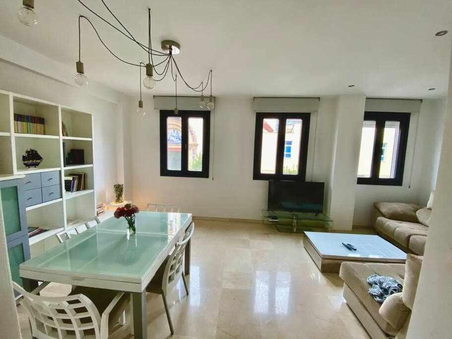 Apartamento Atico Triplex En Pleno Triana Sevilla Exterior foto